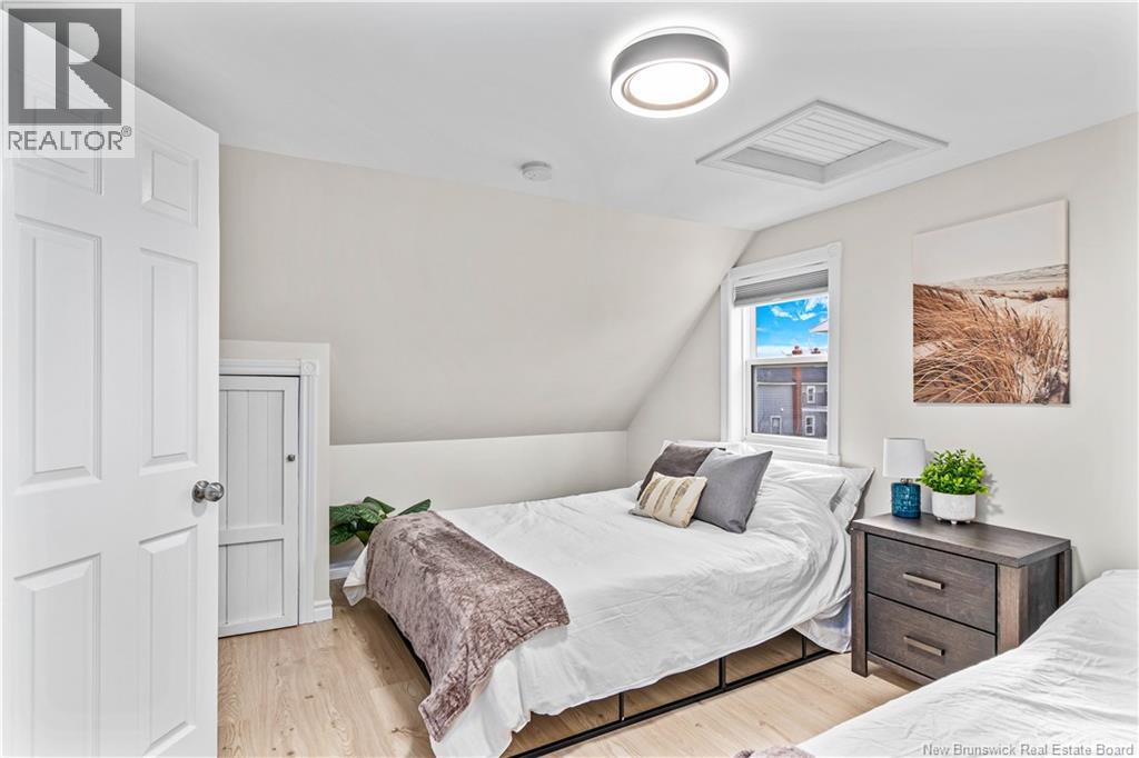 144 Lester Avenue - 17