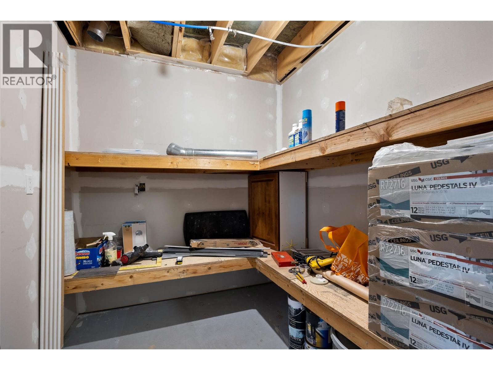 6216 SAVONA ACCESS ROAD - 43