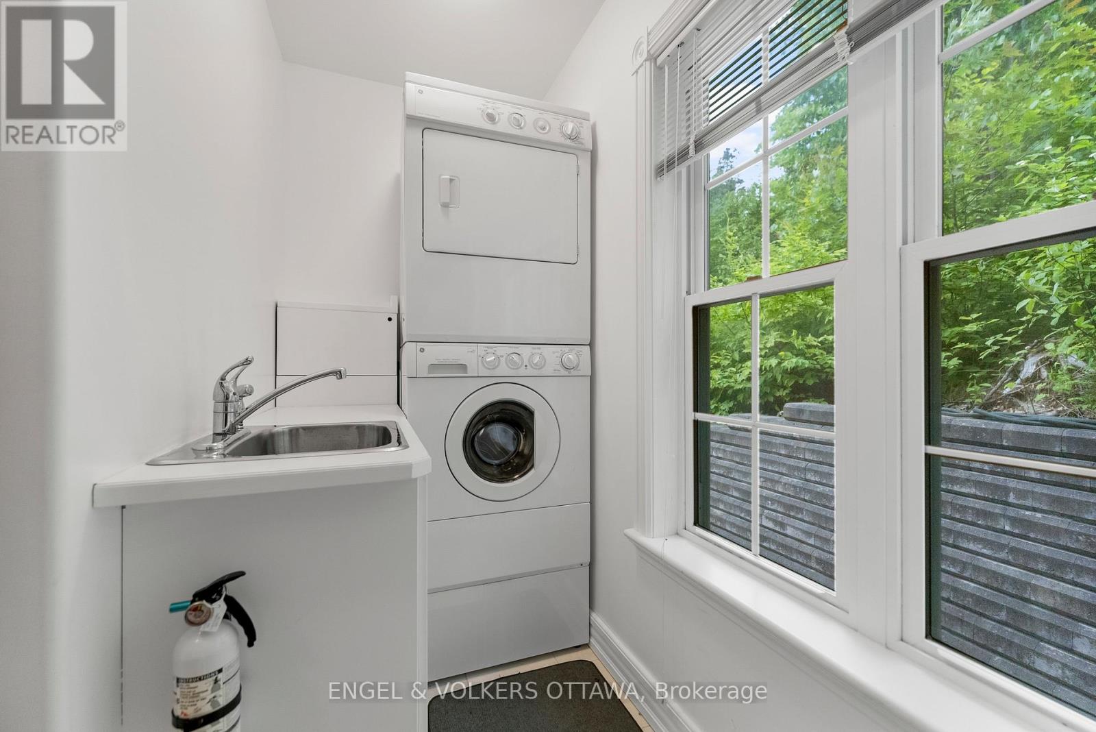 541 MORGLAN LANE — photo 29
