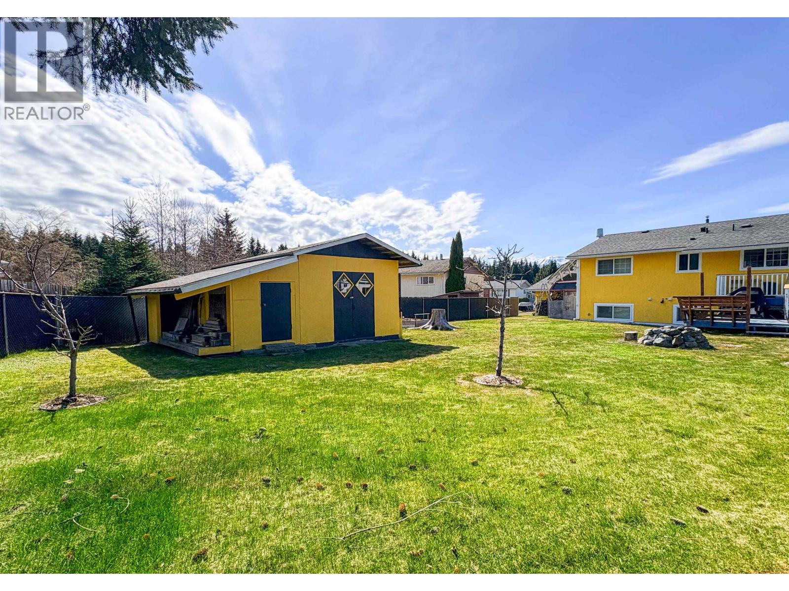 1216 TWEEDSMUIR AVENUE - 23