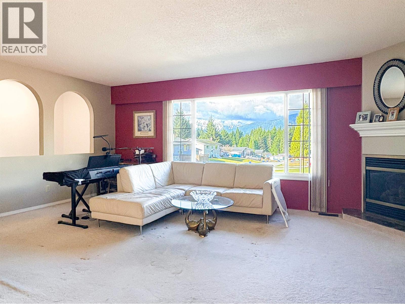 1216 TWEEDSMUIR AVENUE - 7