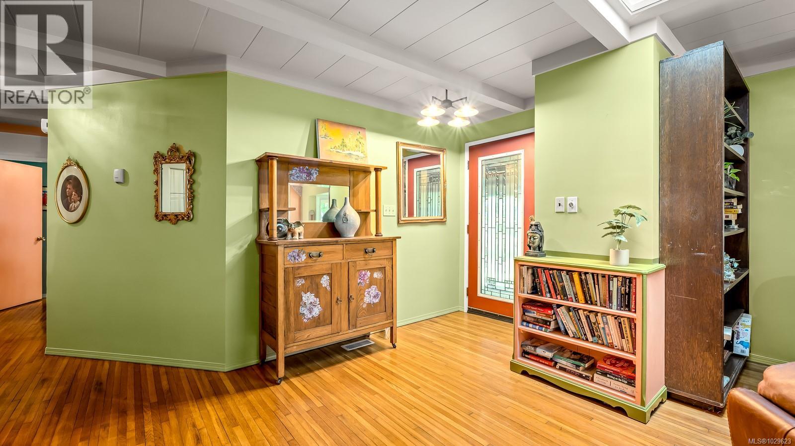 8131 MACARTNEY DR - 22