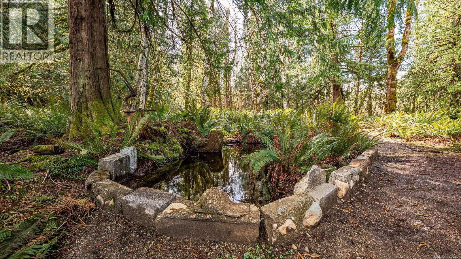 8131 MACARTNEY DR - 43