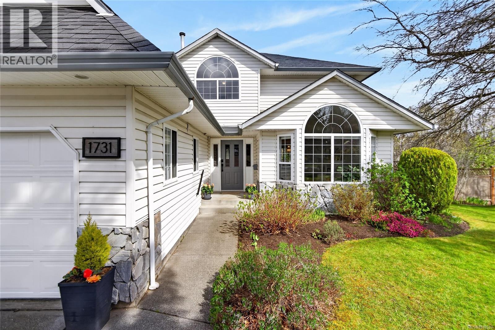 1731 Valley View Dr, Courtenay