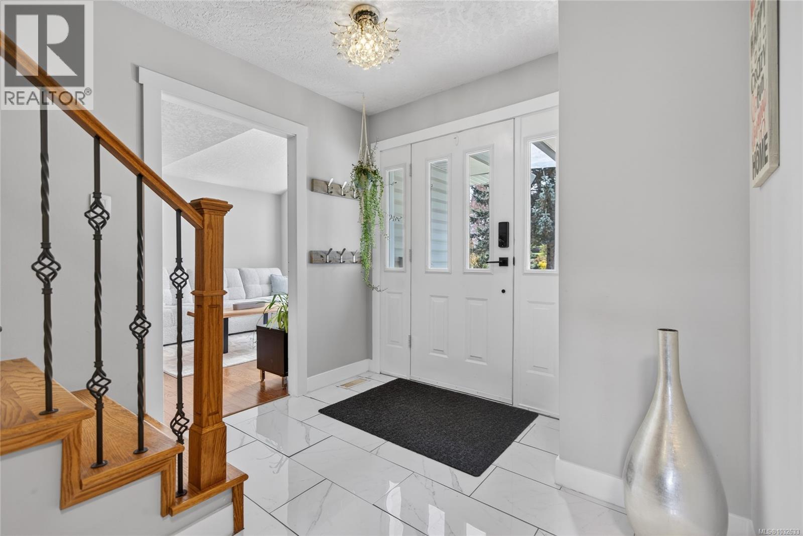 1731 Valley View Dr, Courtenay