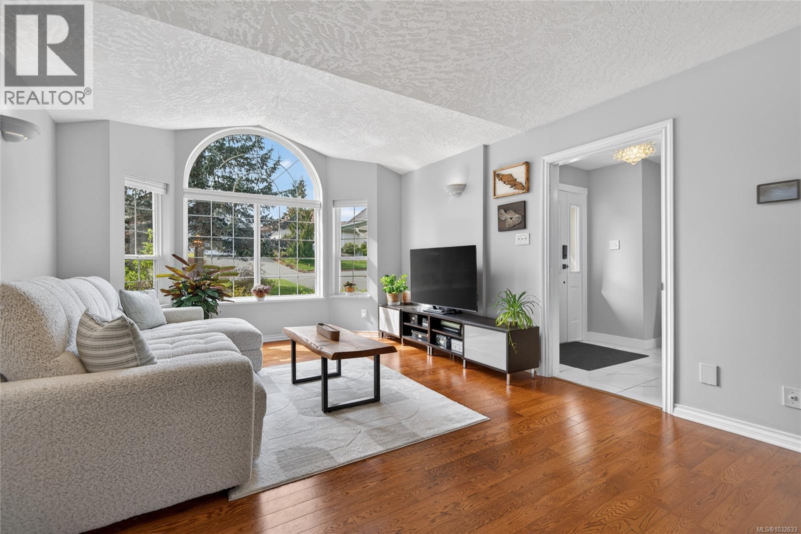 1731 Valley View Dr, Courtenay