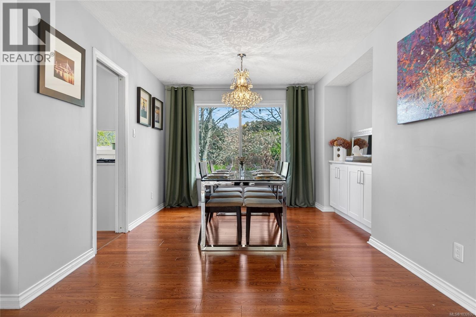 1731 Valley View Dr, Courtenay