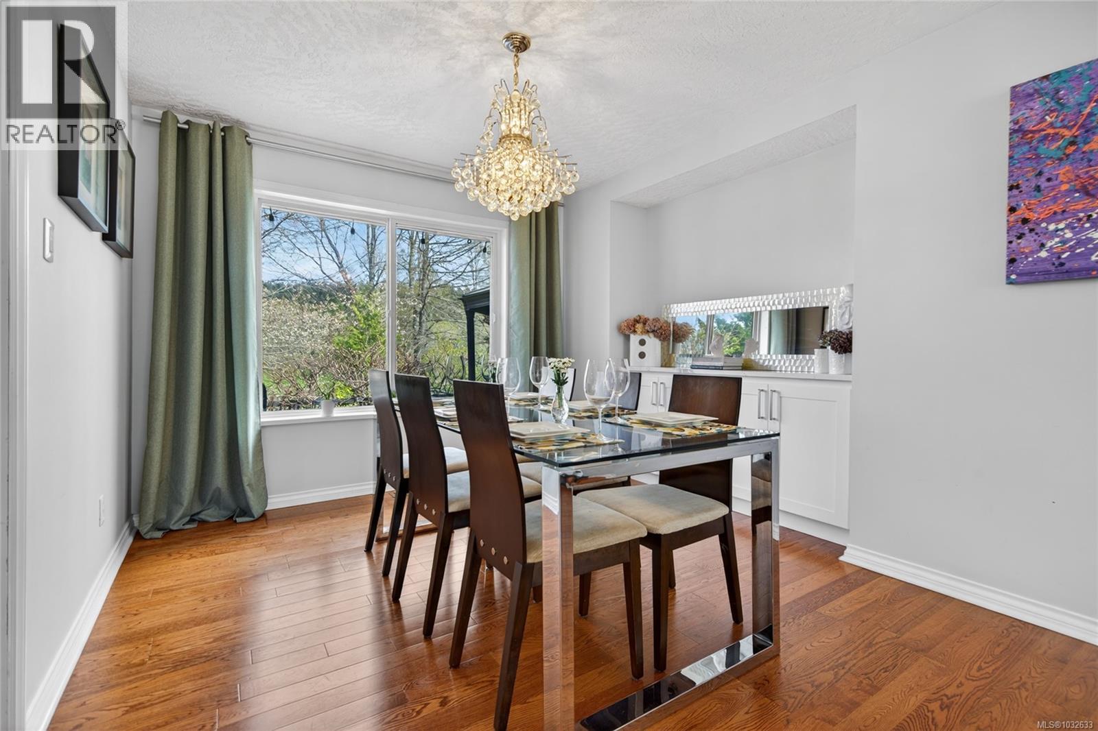 1731 Valley View Dr, Courtenay