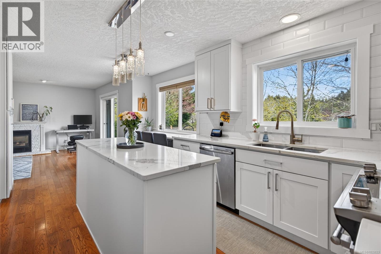 1731 Valley View Dr, Courtenay