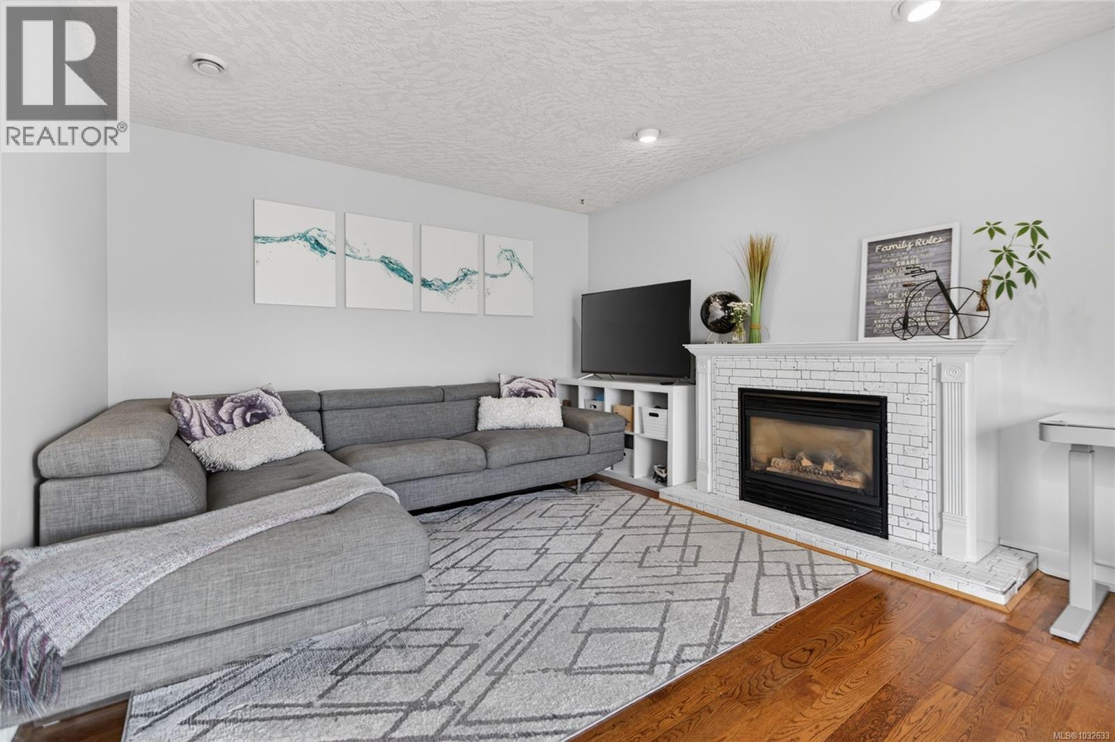 1731 Valley View Dr, Courtenay