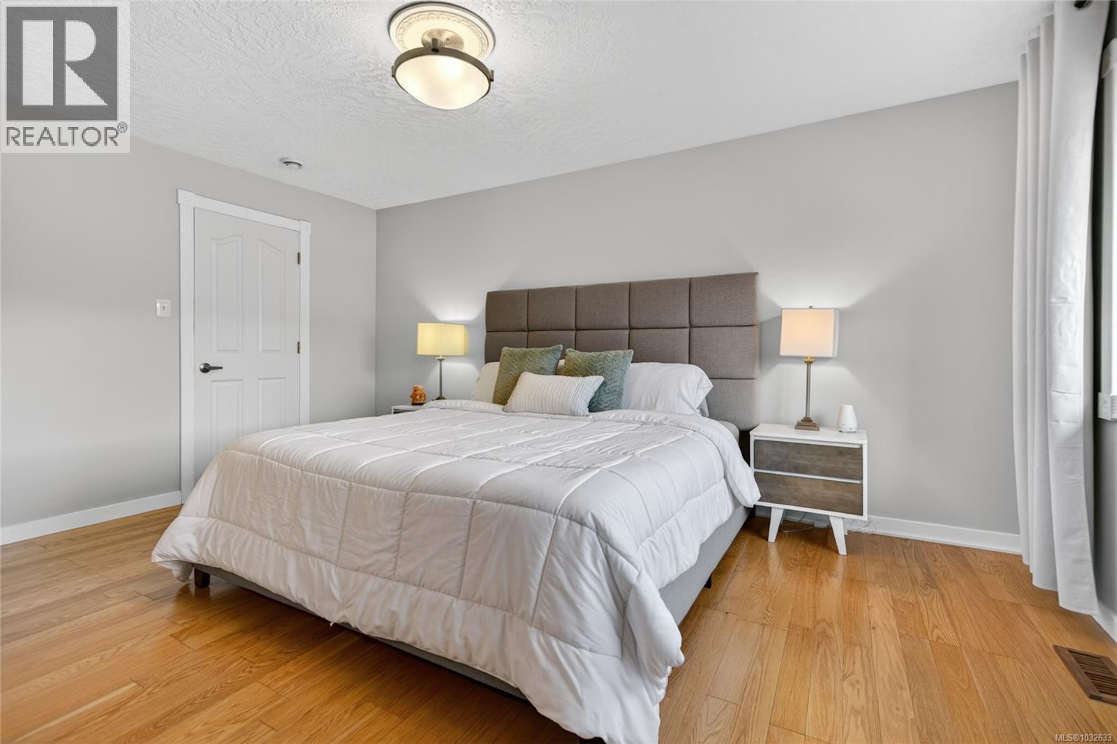 1731 Valley View Dr, Courtenay