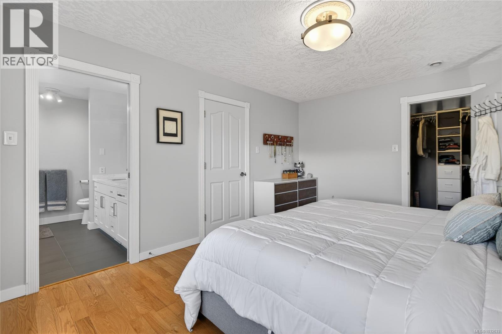 1731 Valley View Dr, Courtenay