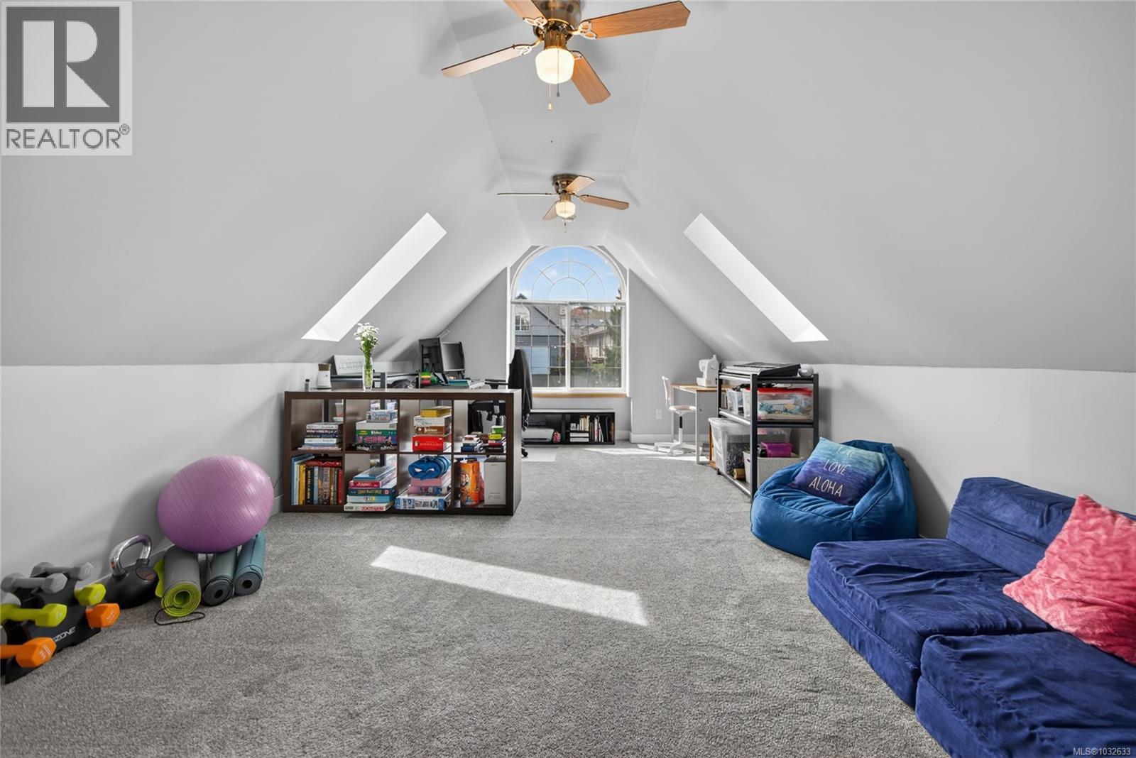 1731 Valley View Dr, Courtenay