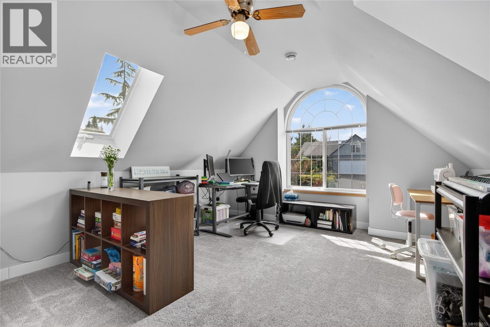 1731 Valley View Dr, Courtenay