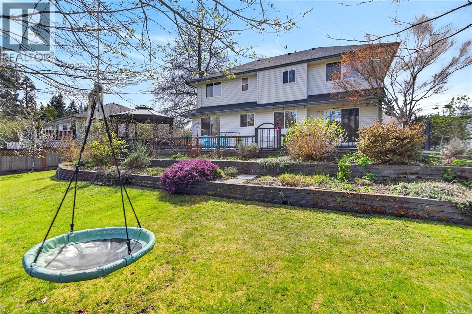 1731 Valley View Dr, Courtenay