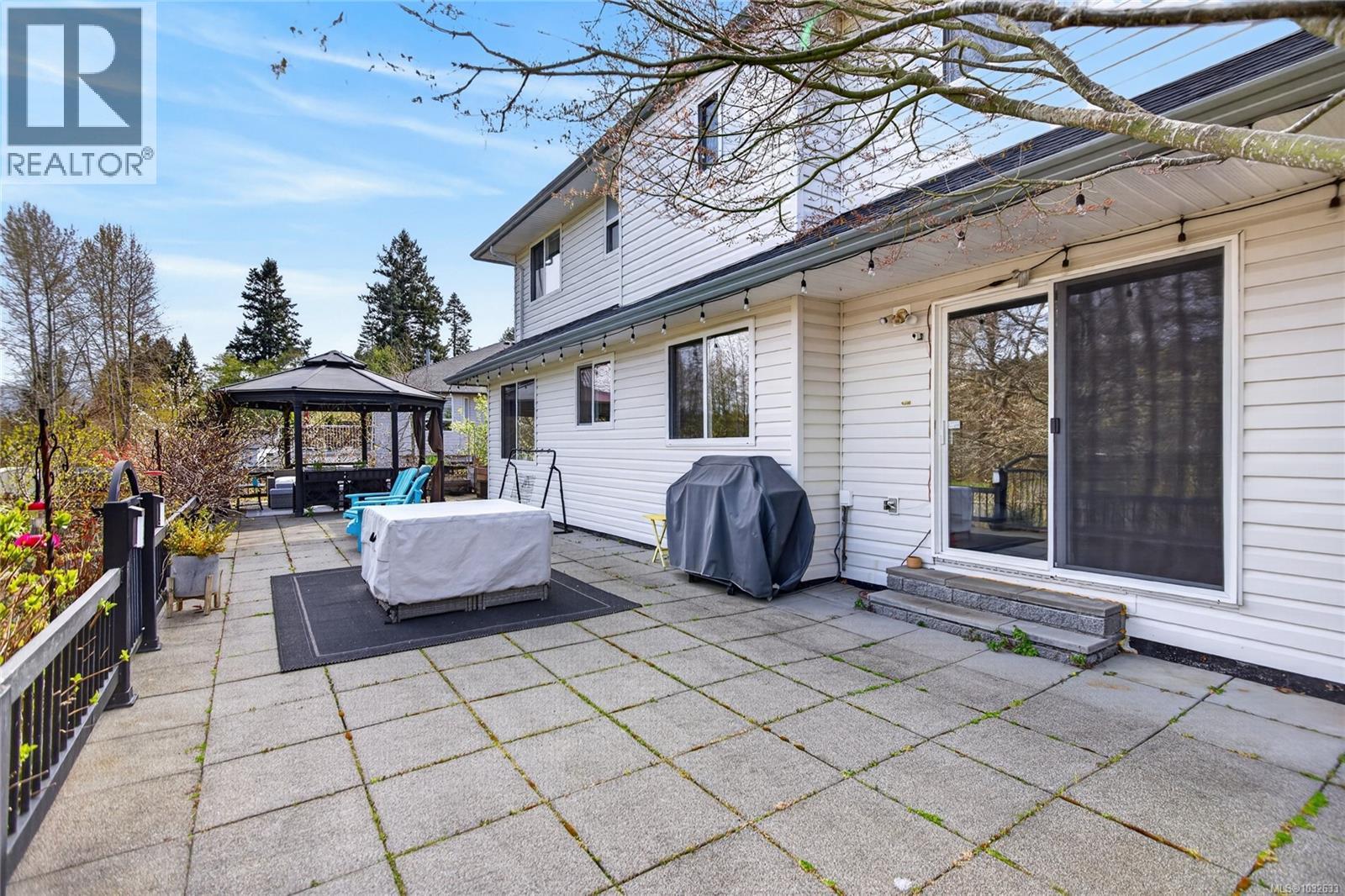 1731 Valley View Dr, Courtenay