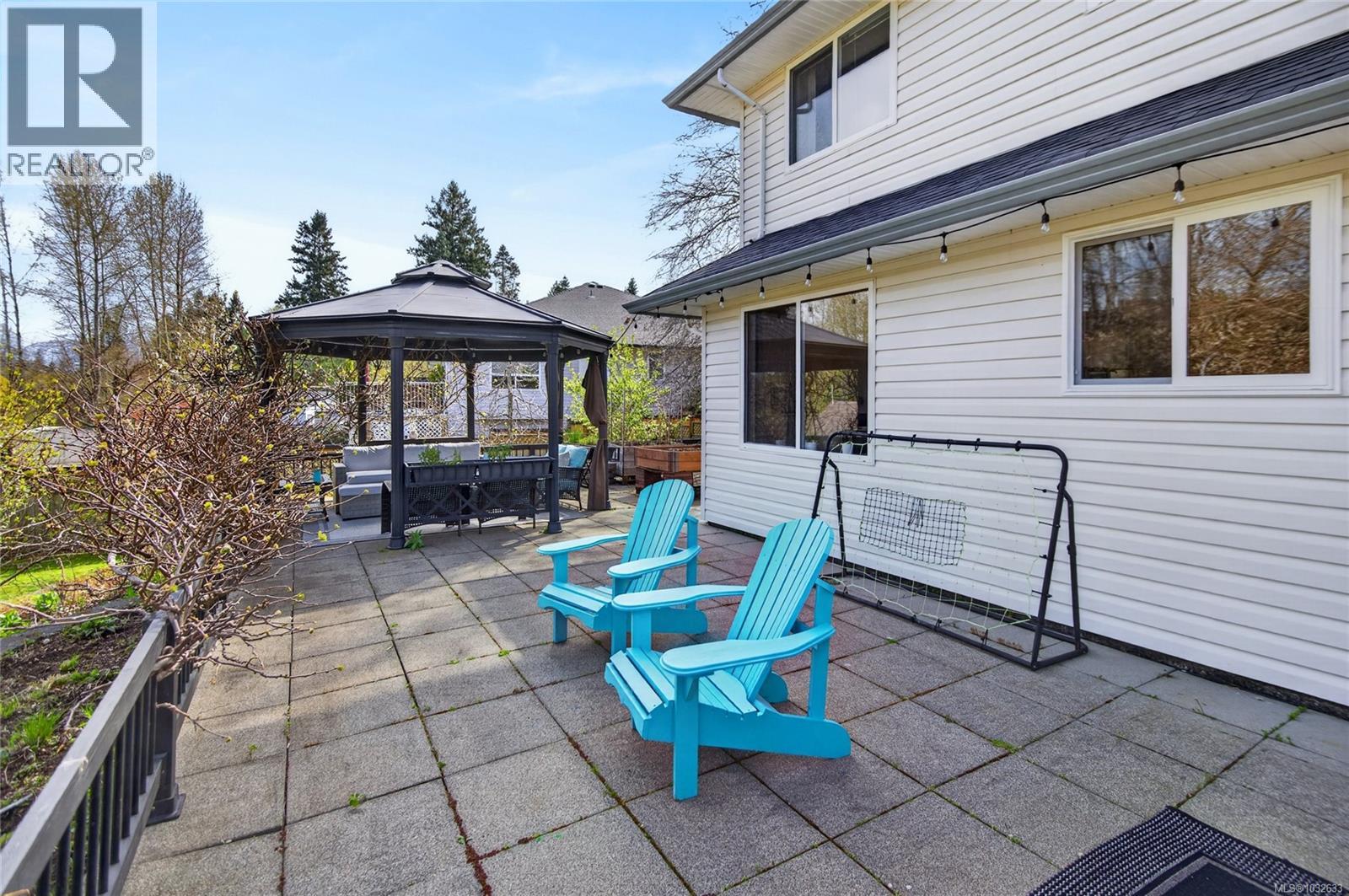 1731 Valley View Dr, Courtenay