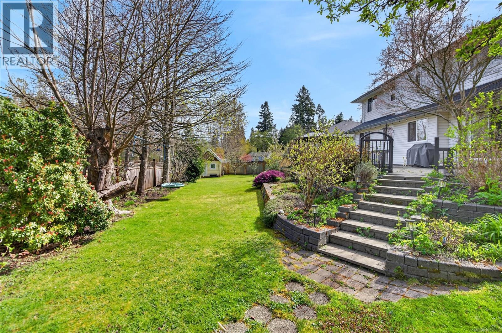 1731 Valley View Dr, Courtenay