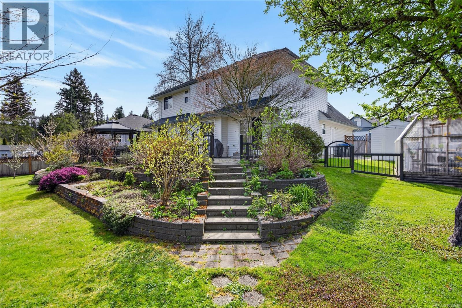 1731 Valley View Dr, Courtenay