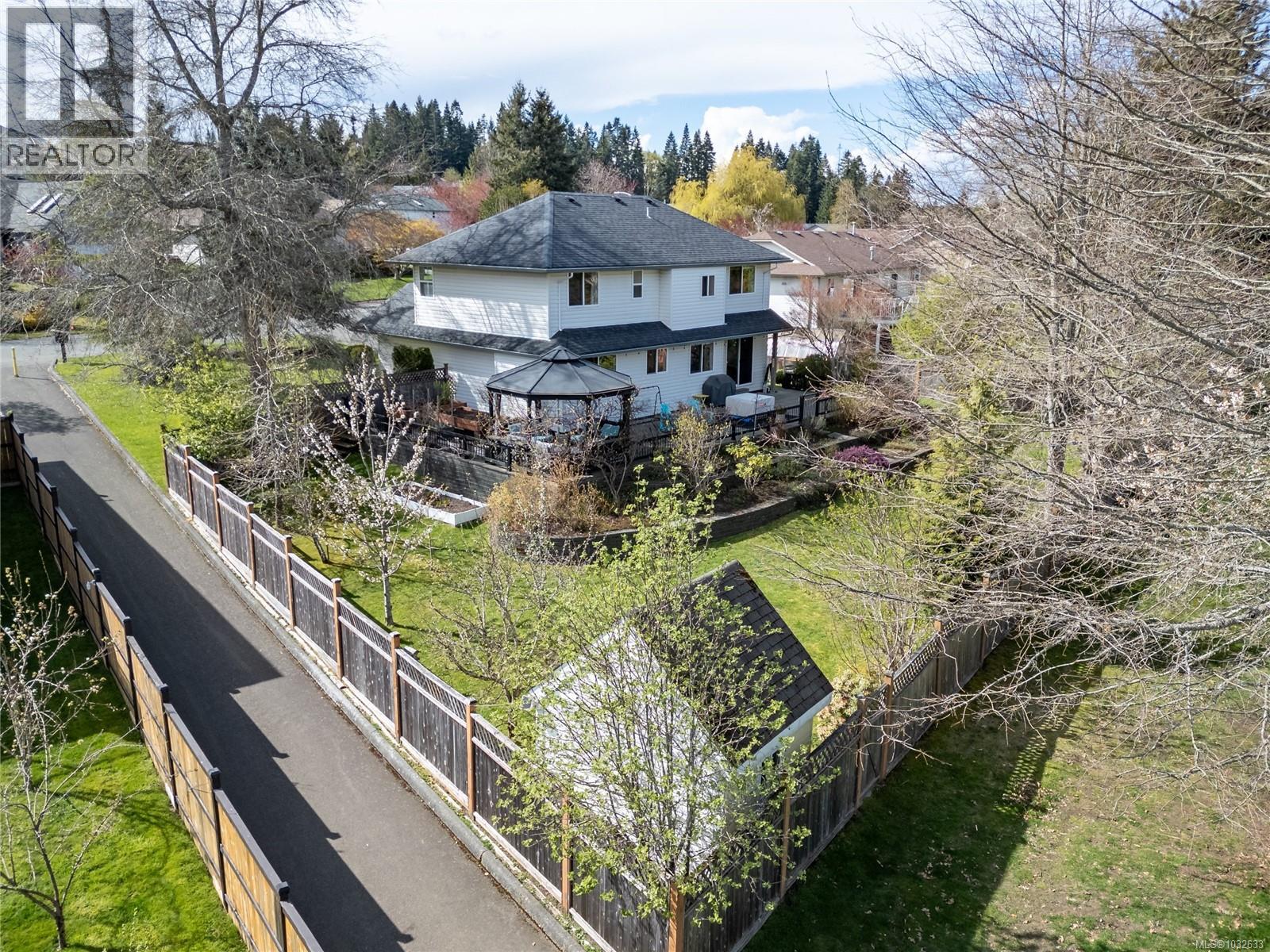 1731 Valley View Dr, Courtenay