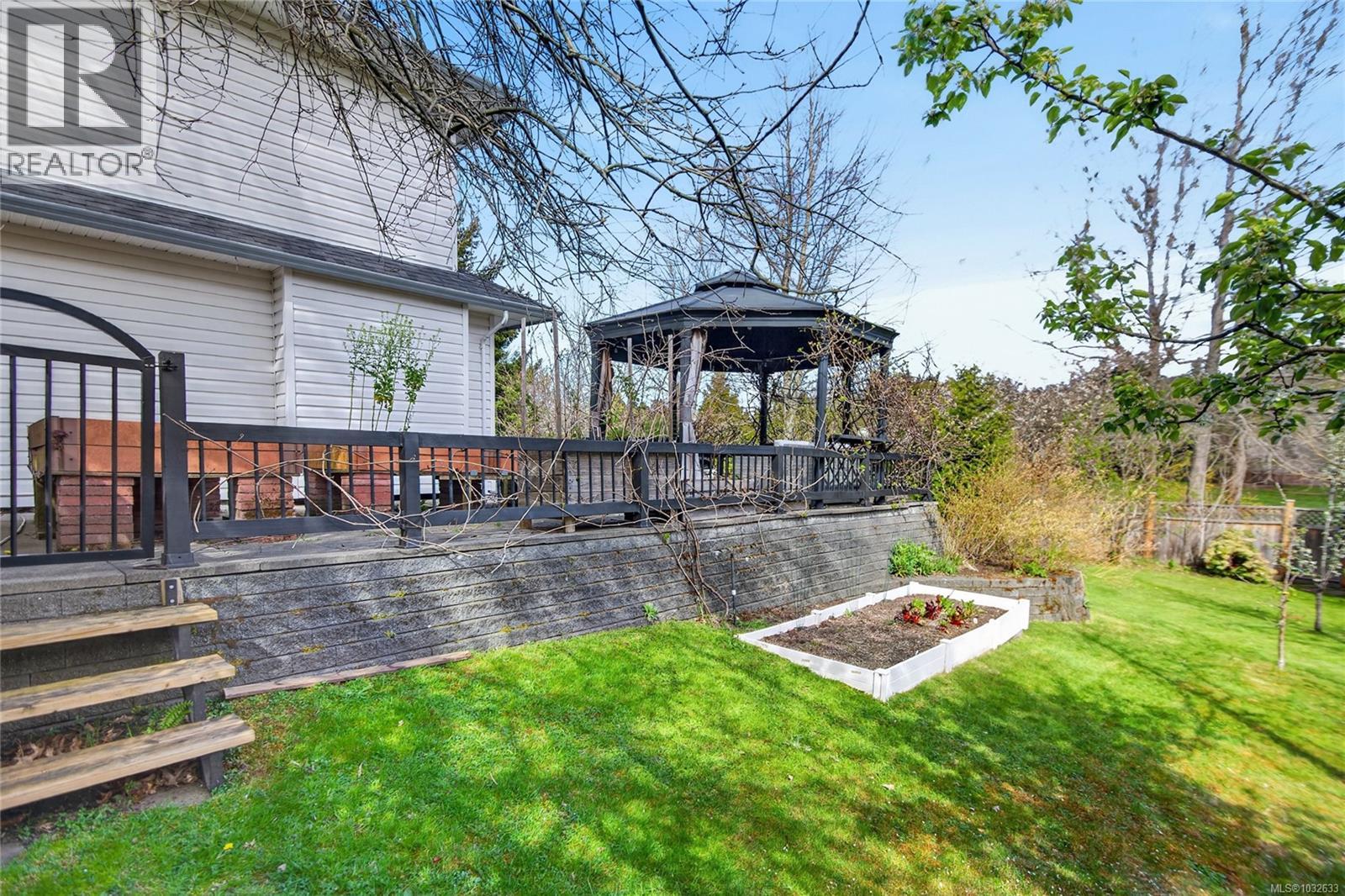 1731 Valley View Dr, Courtenay