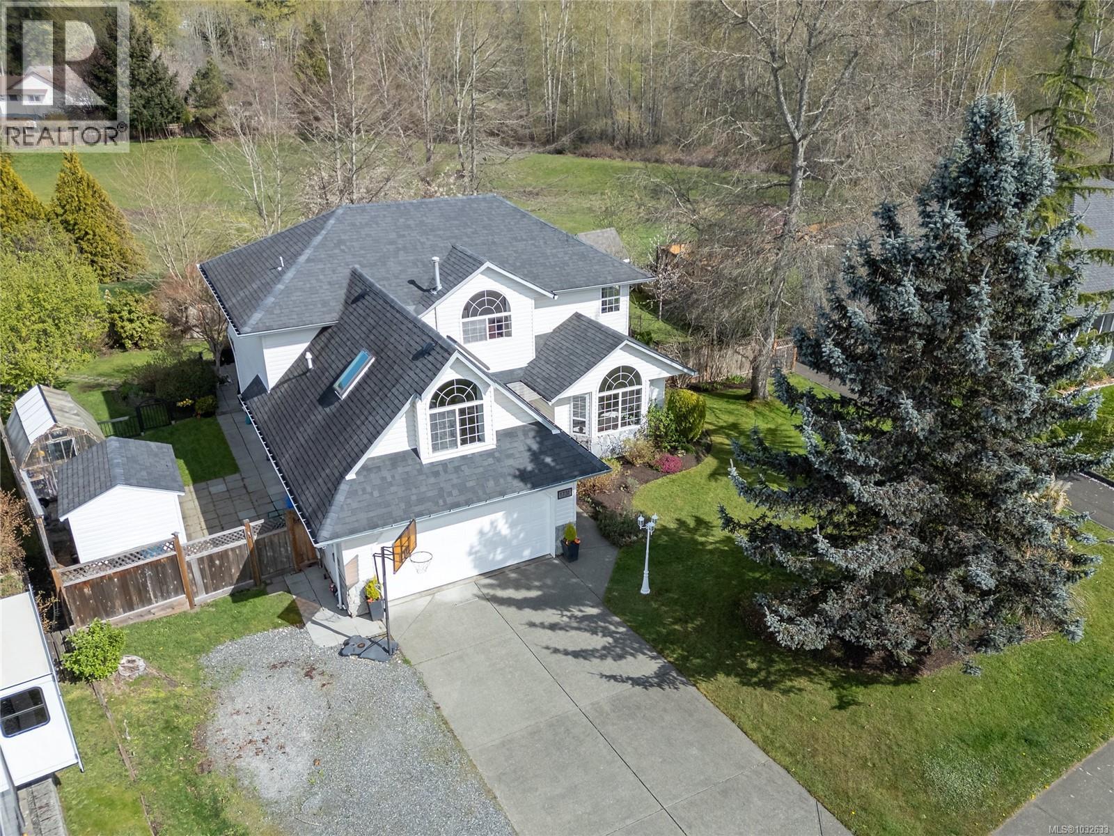 1731 Valley View Dr, Courtenay