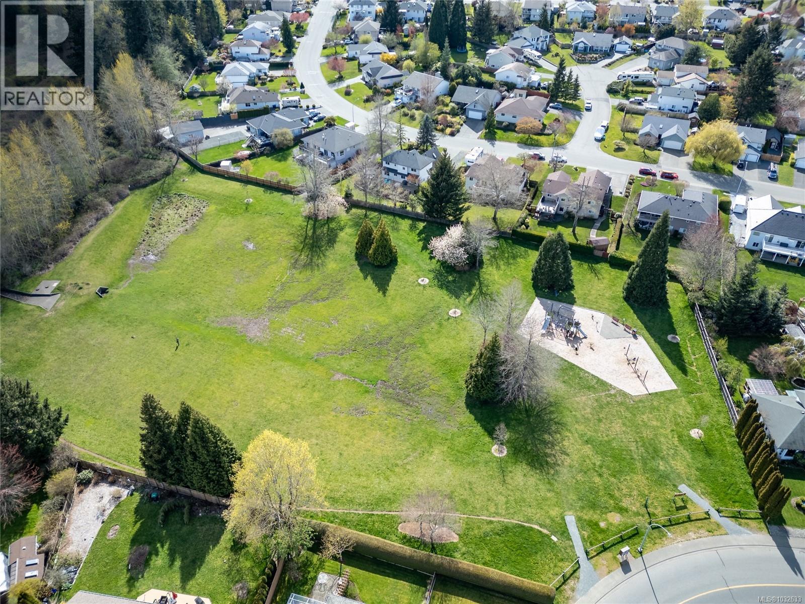 1731 Valley View Dr, Courtenay