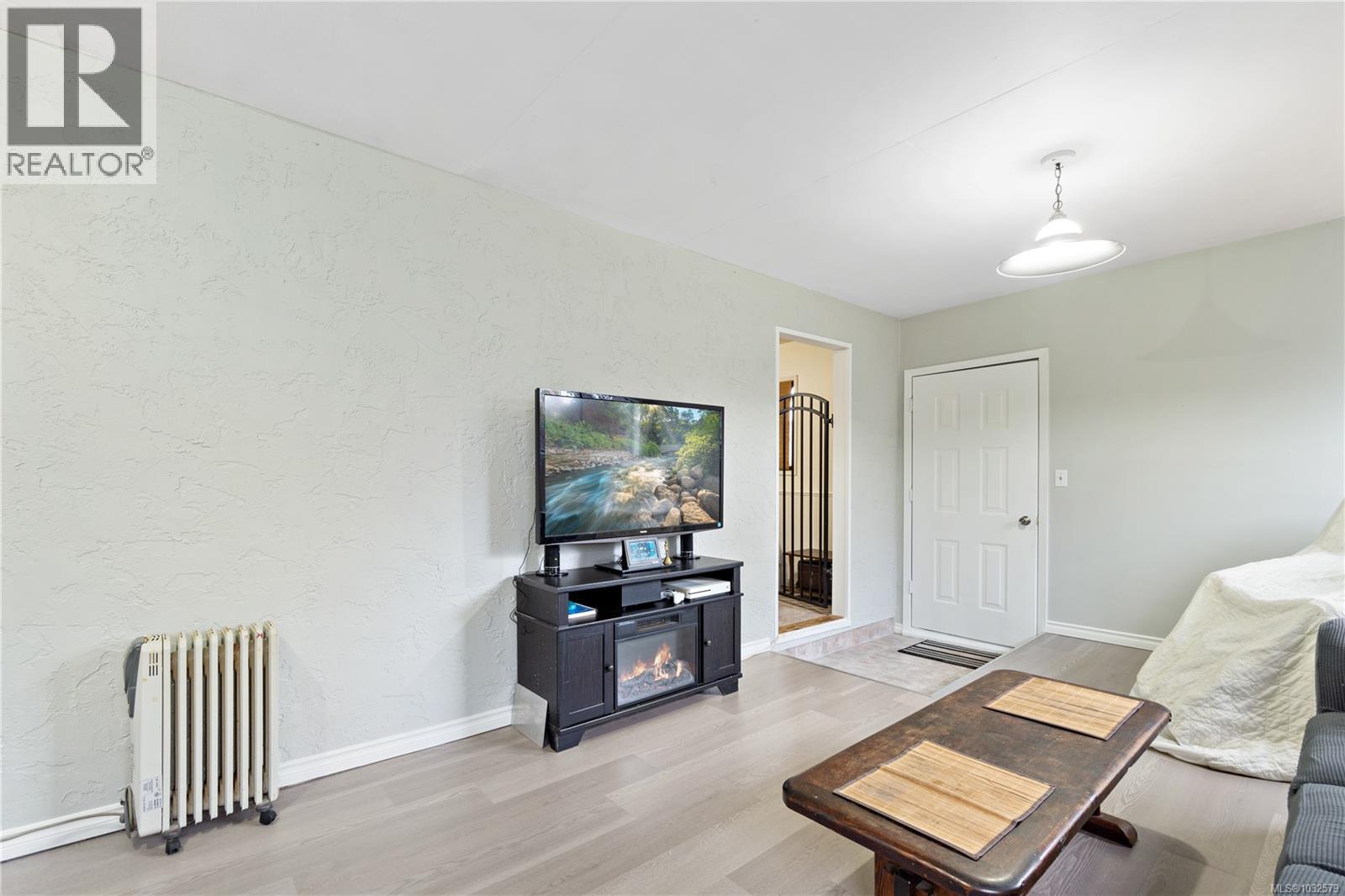 134 Finholm St S - 28