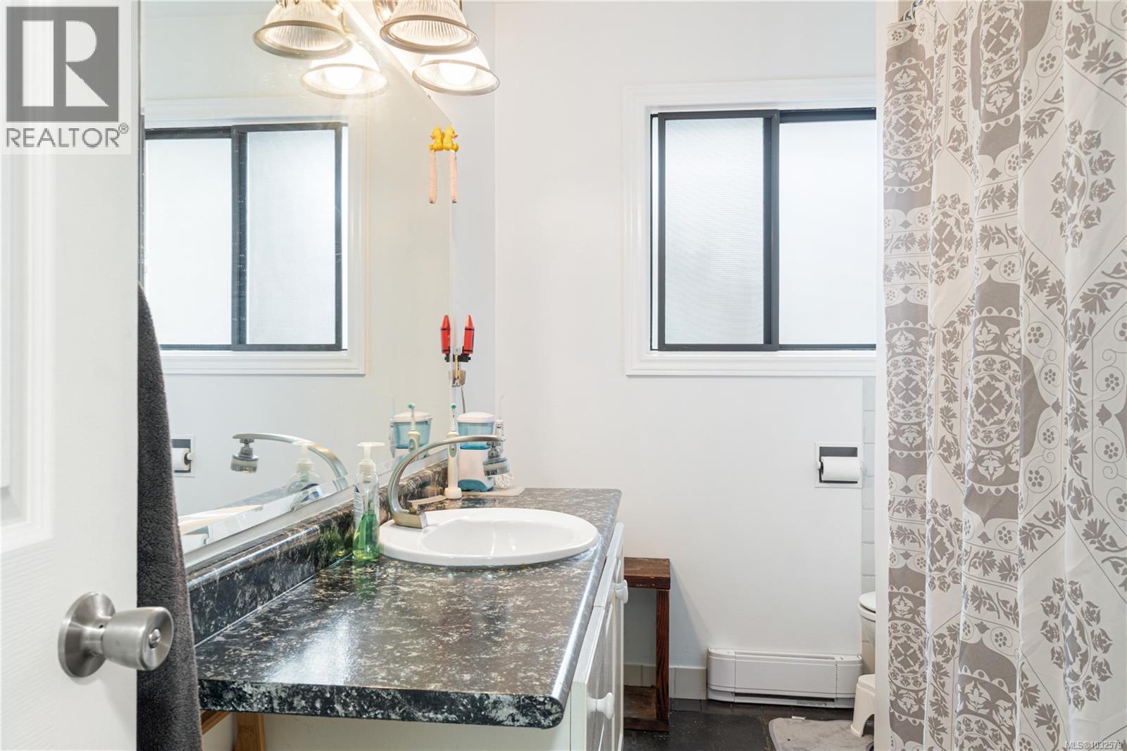 134 Finholm St S - 9