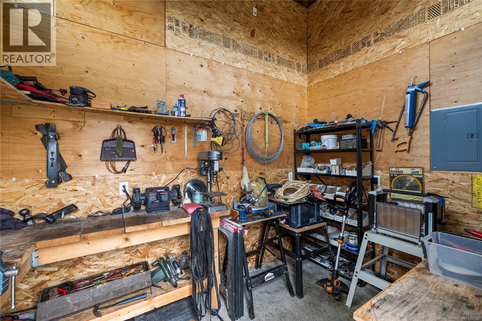 460 Nanaimo River Rd, Nanaimo