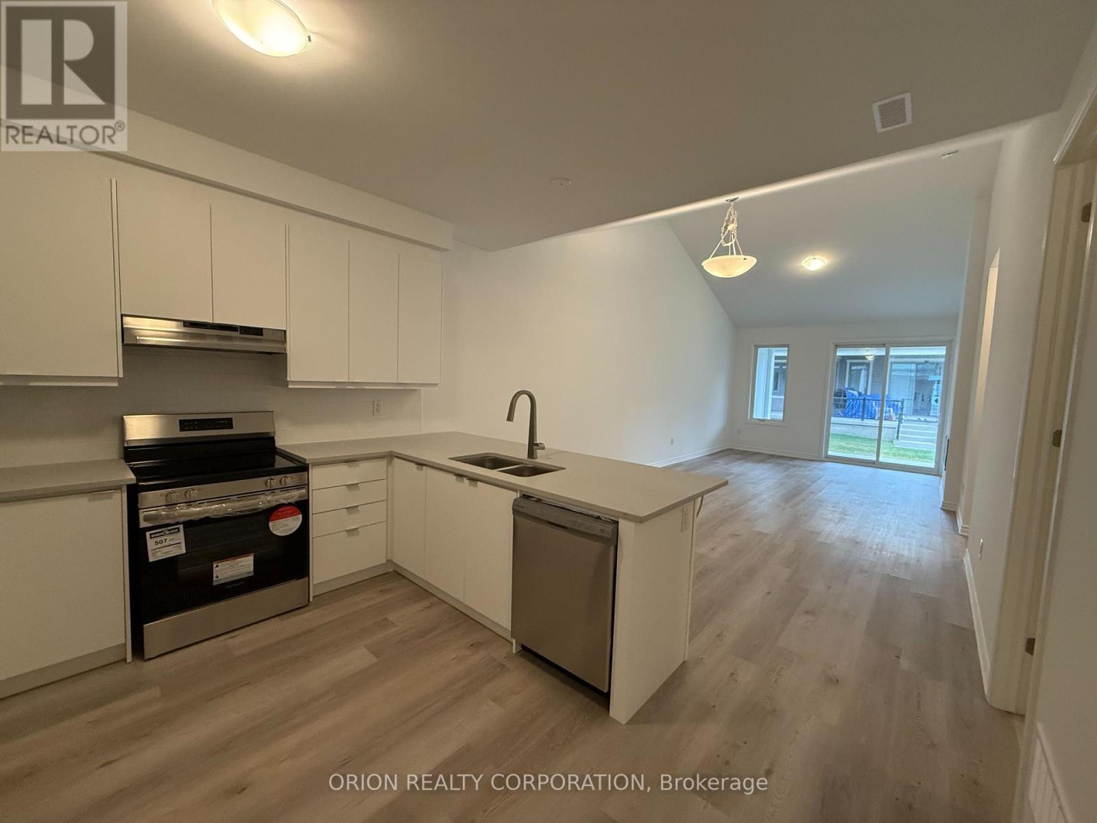 712 KEAST PLACE — photo 5