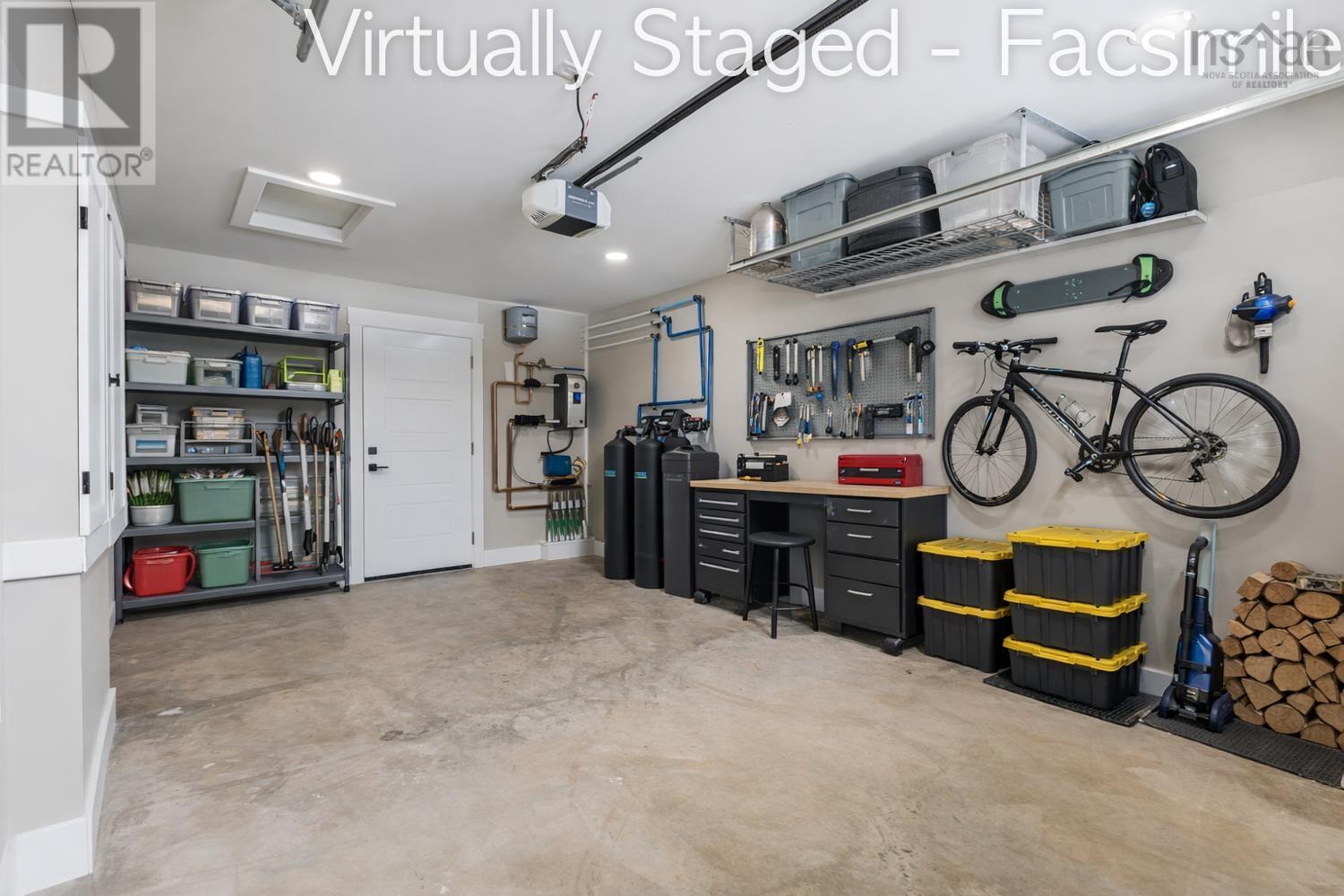 Property 28 of 33 of 81 SUMMER HILL Place