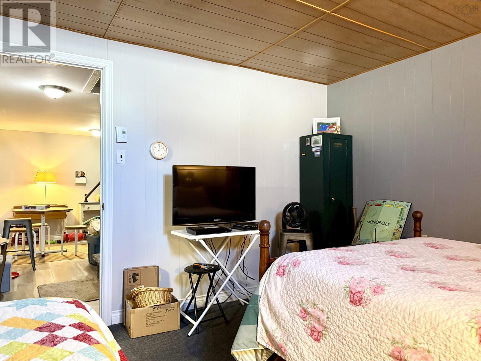 Property 38 of 50 of 24 Rhodes Avenue