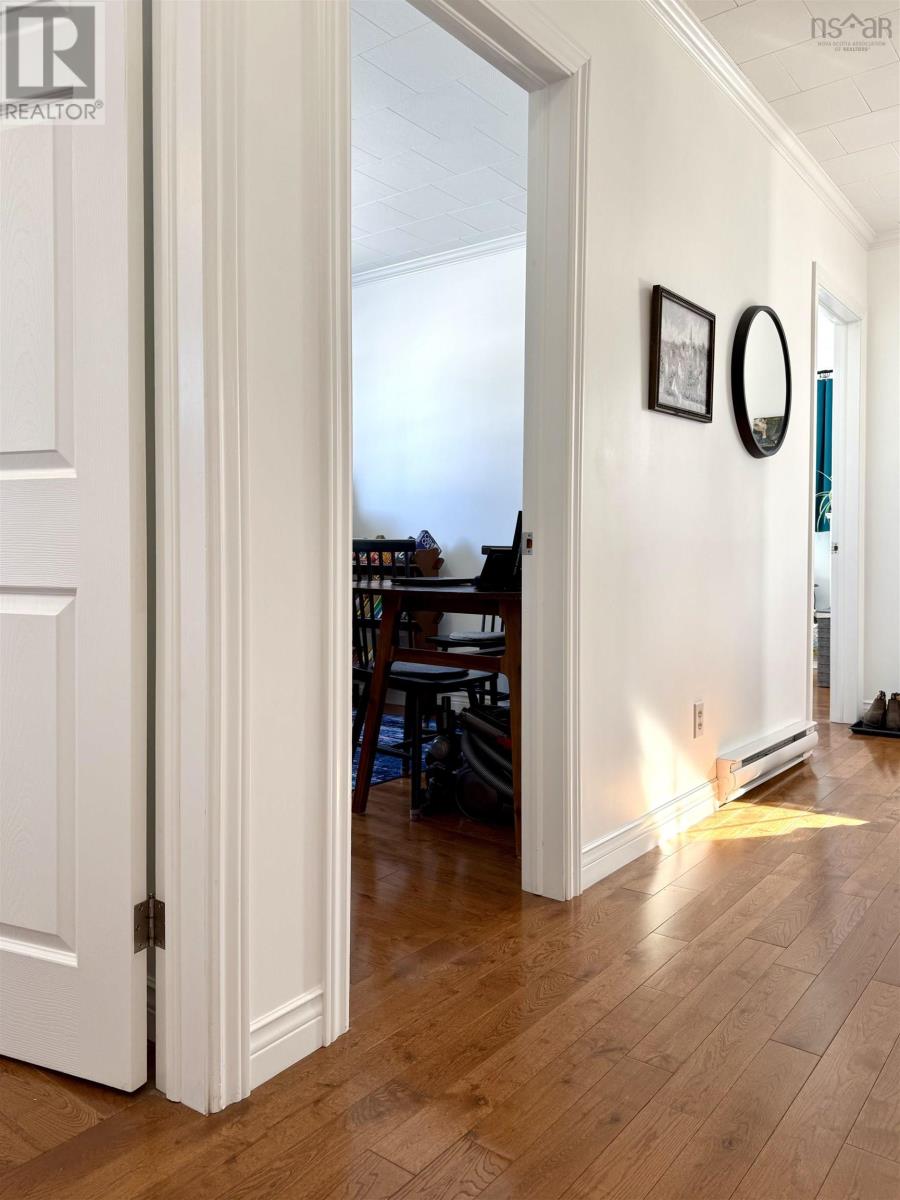 Property 27 of 50 of 24 Rhodes Avenue