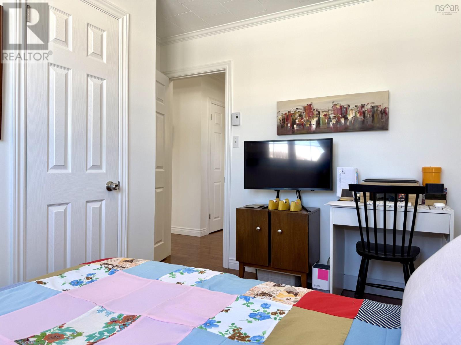 Property 29 of 50 of 24 Rhodes Avenue