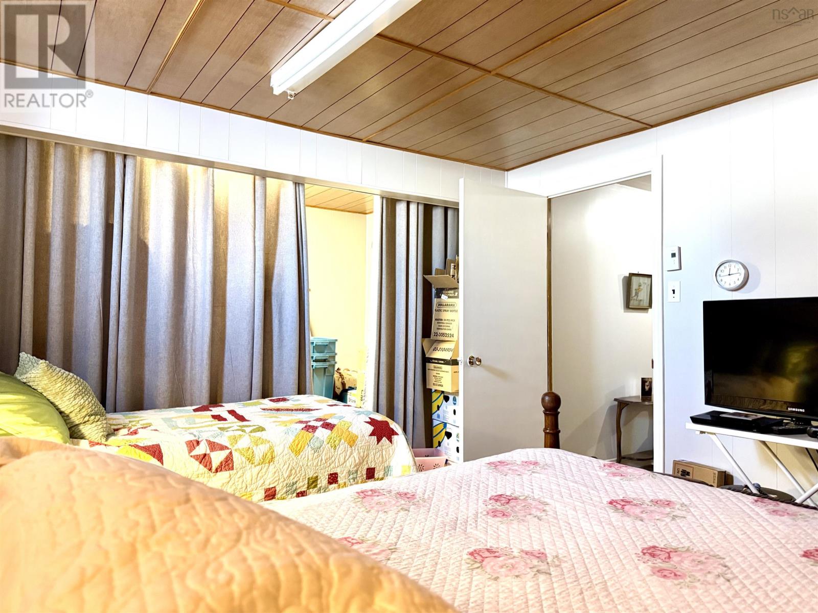 Property 37 of 50 of 24 Rhodes Avenue