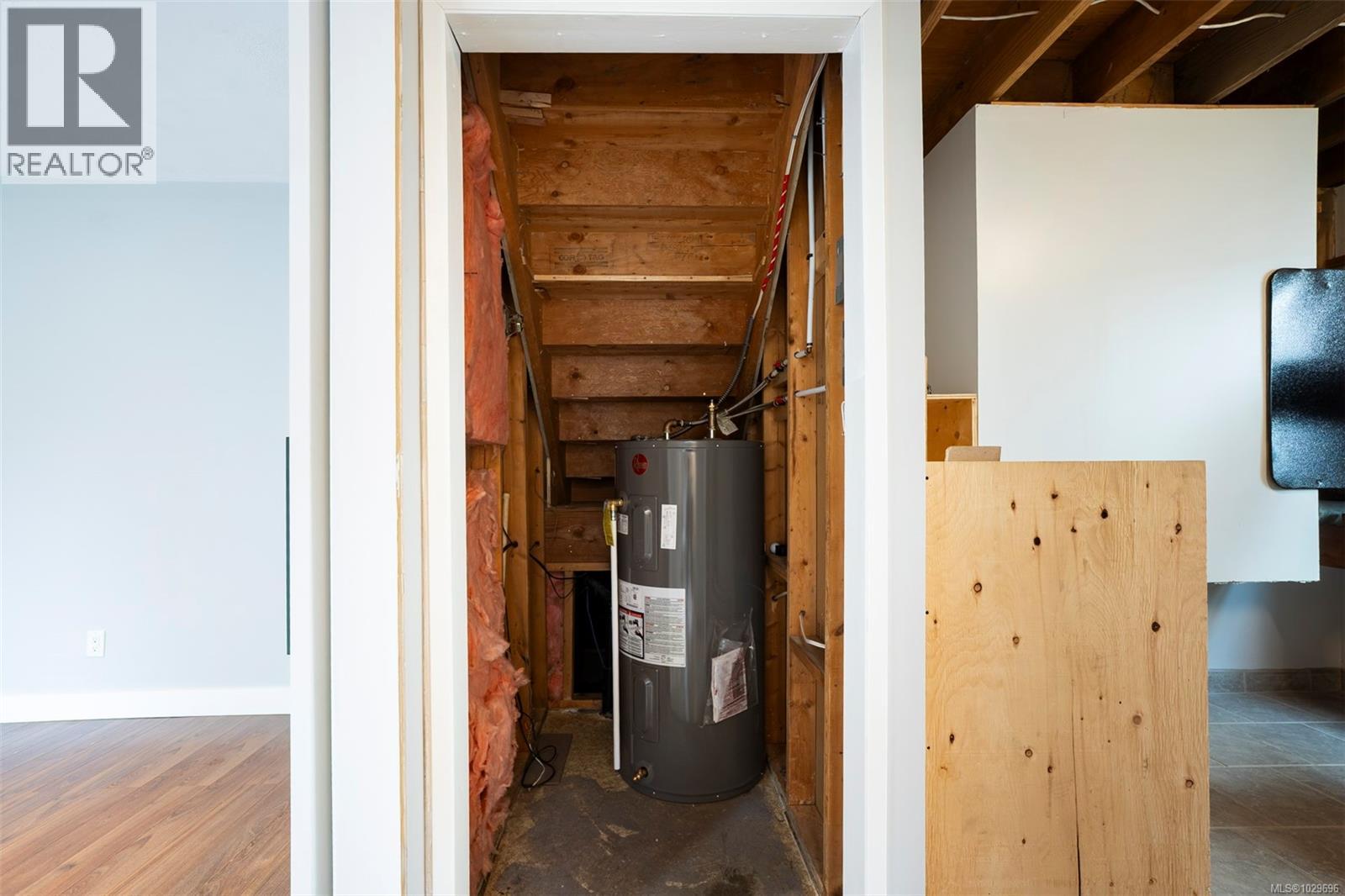 Brand new Hot water tank