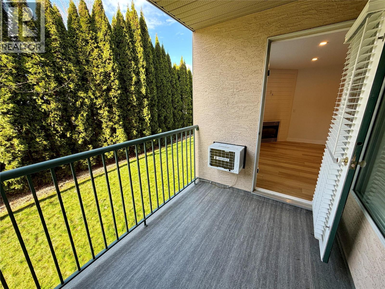 118 1002 Riverside Avenue, Sicamous