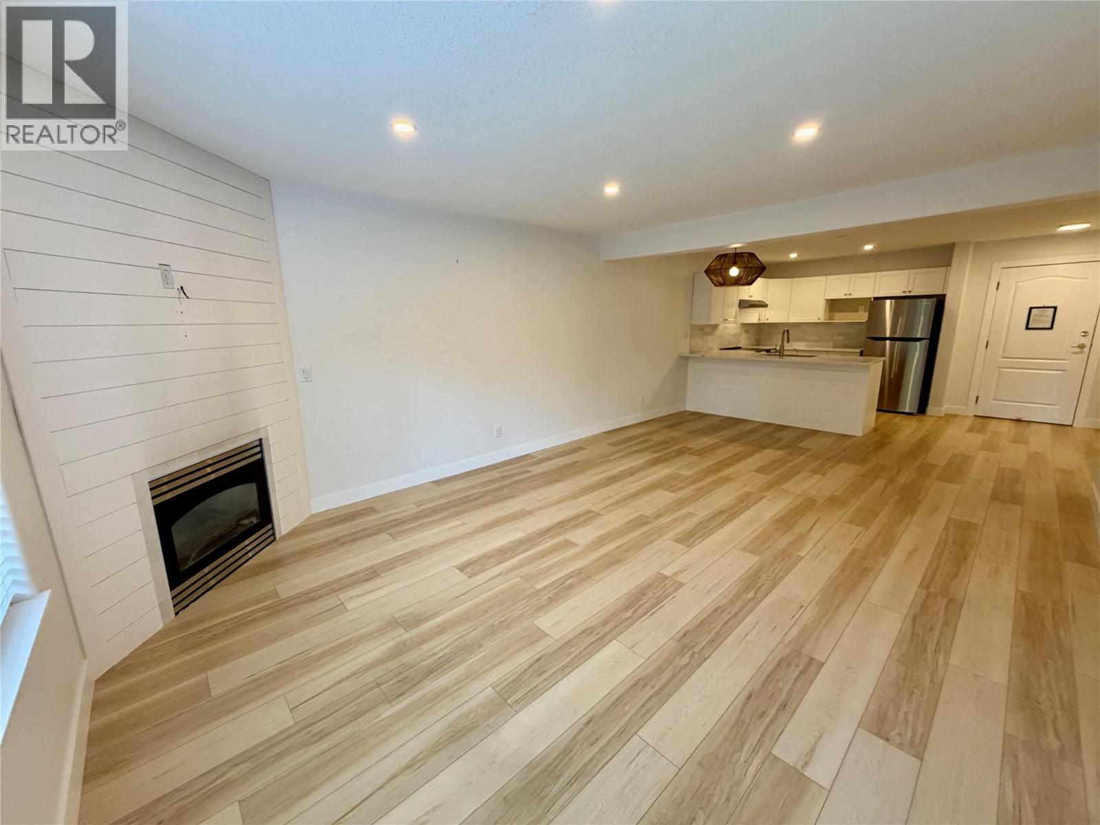 118 1002 Riverside Avenue, Sicamous