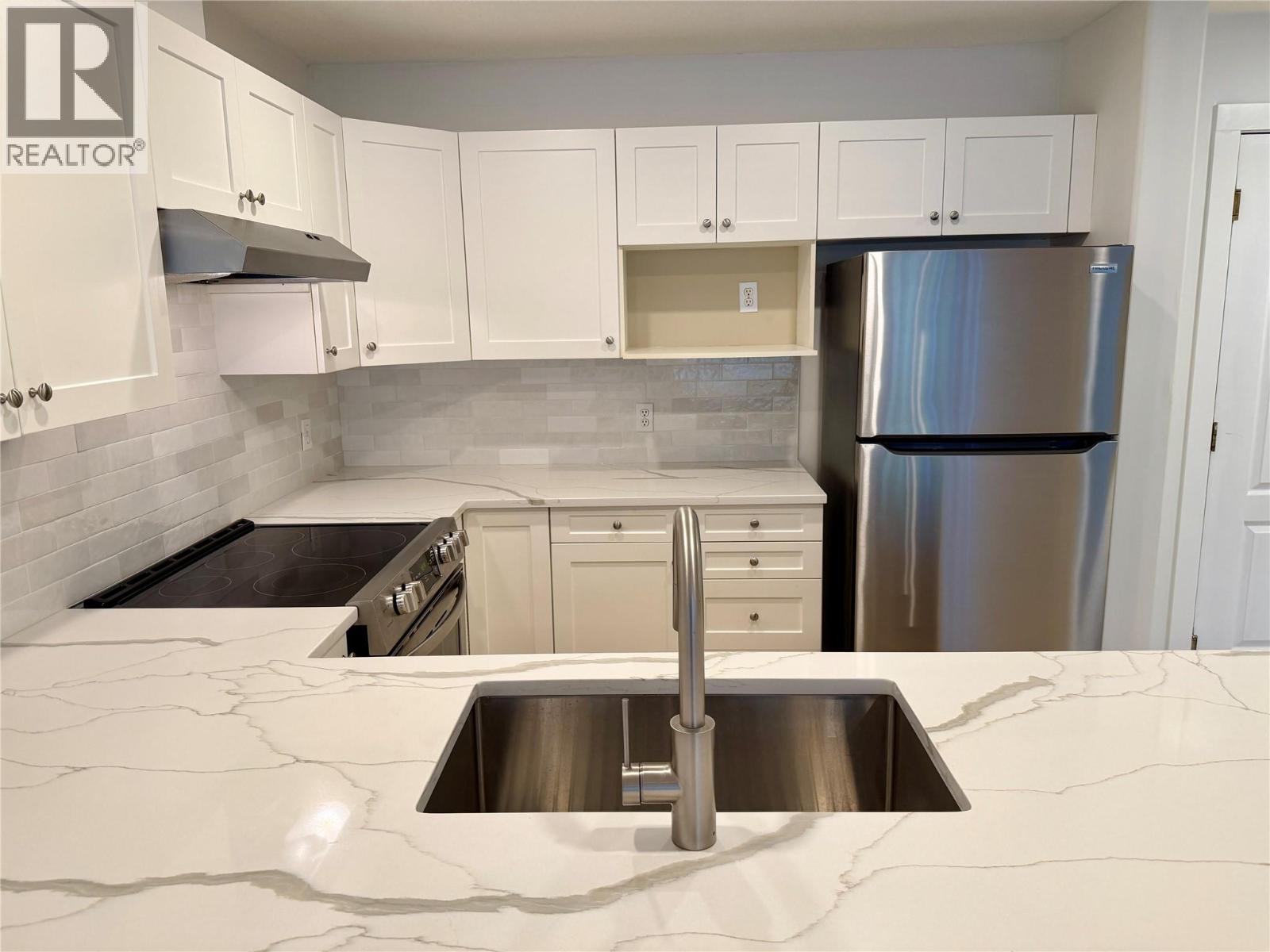 118 1002 Riverside Avenue, Sicamous