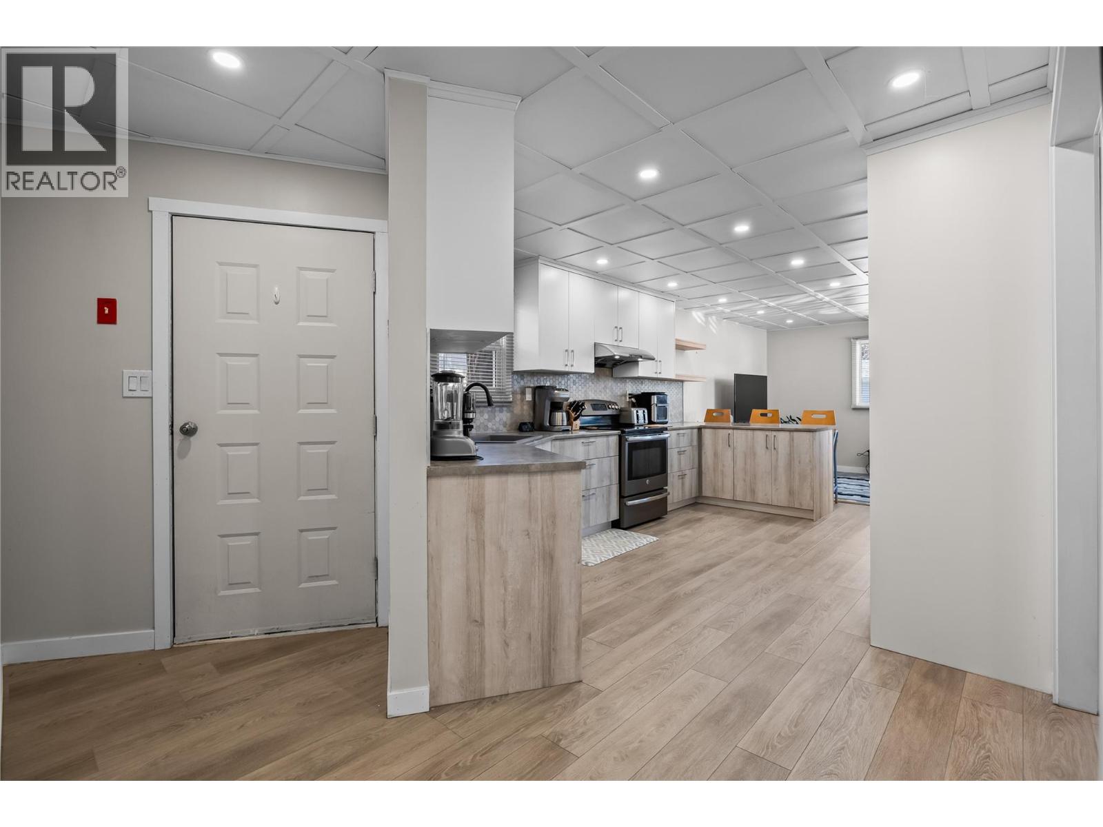 1999 97 Highway S Unit# 266, West Kelowna