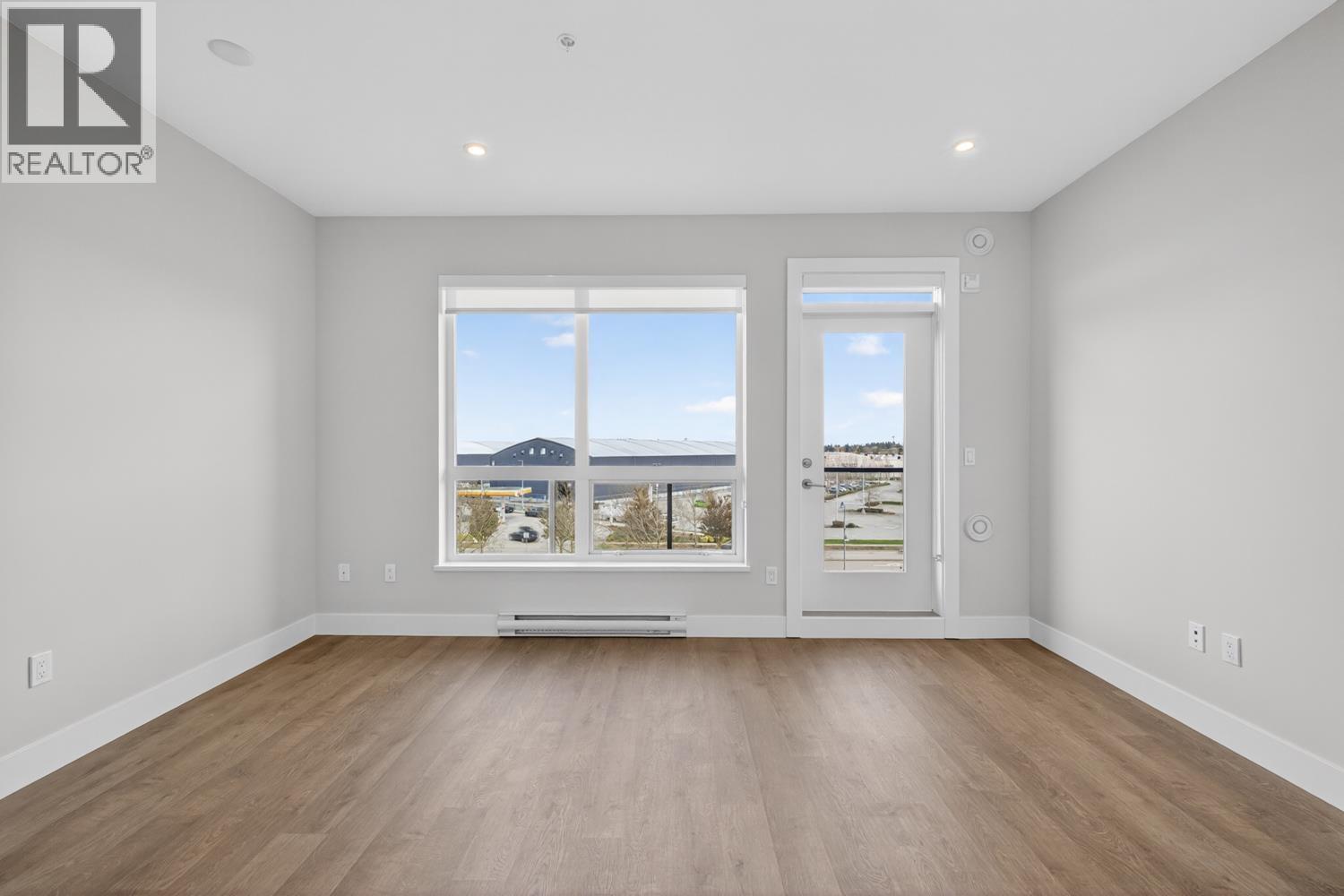 #404-1942 STARLING Drive, Tsawwassen