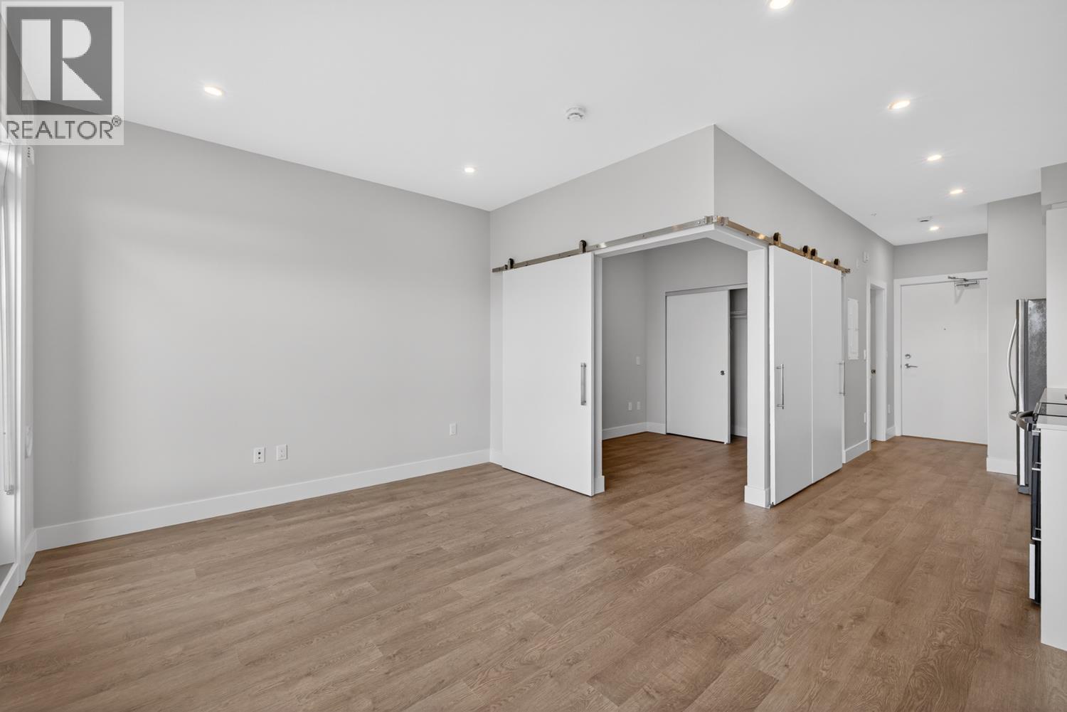 #404-1942 STARLING Drive, Tsawwassen