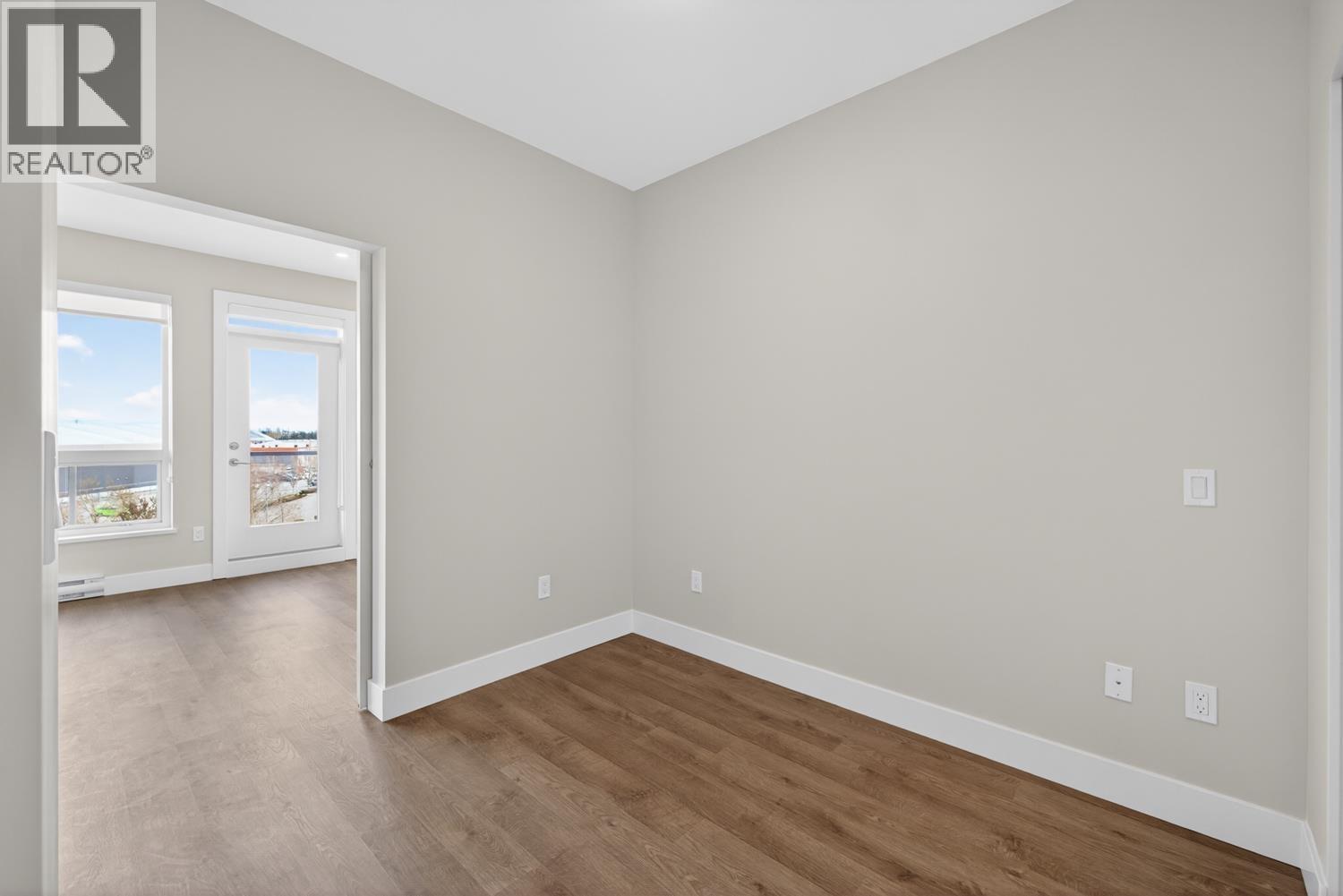 #404-1942 STARLING Drive, Tsawwassen