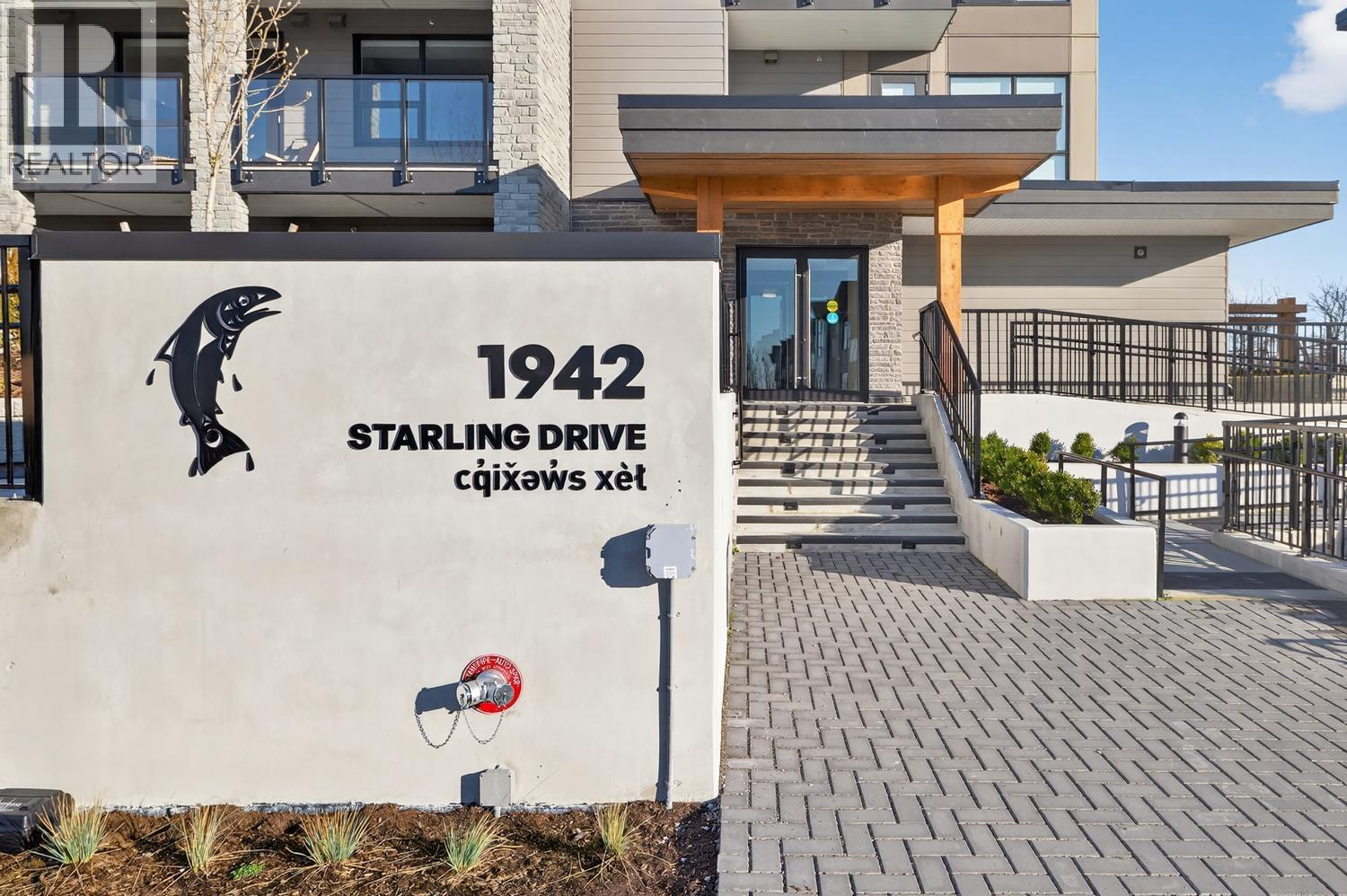 #404-1942 STARLING Drive, Tsawwassen