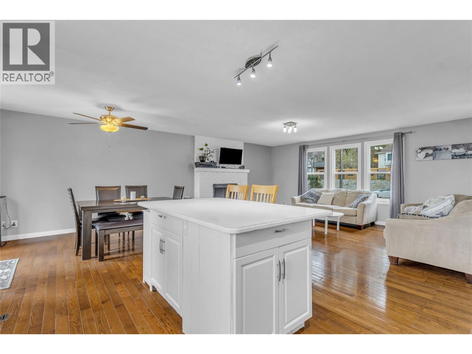  3281 McIver Road, West Kelowna