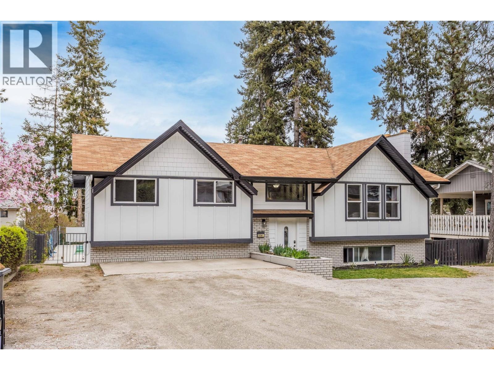  3281 McIver Road, West Kelowna