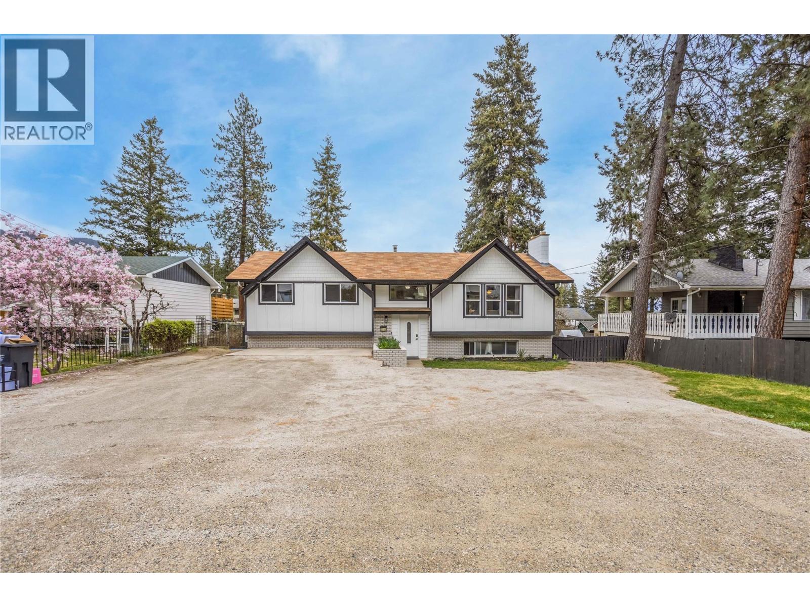  3281 McIver Road, West Kelowna