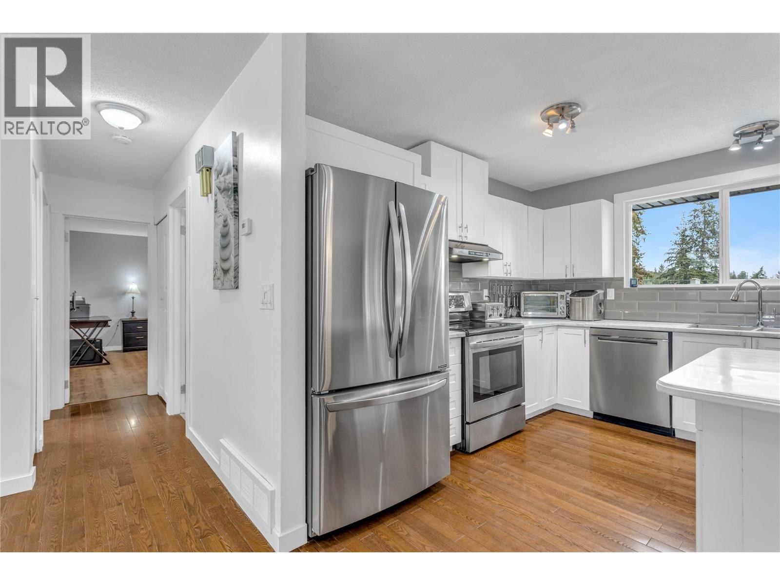  3281 McIver Road, West Kelowna