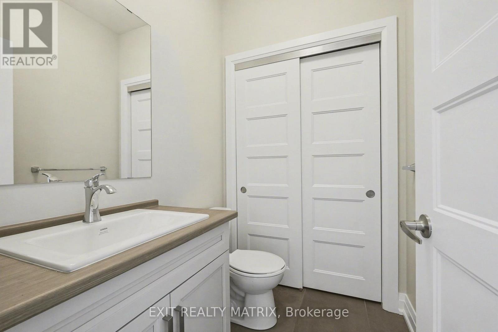 401 BRUGES STREET - 13
